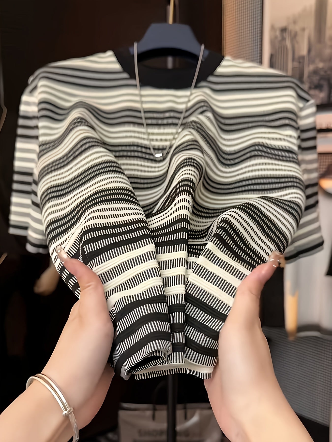 🖤 Black & White Striped Ribbed T-Shirt