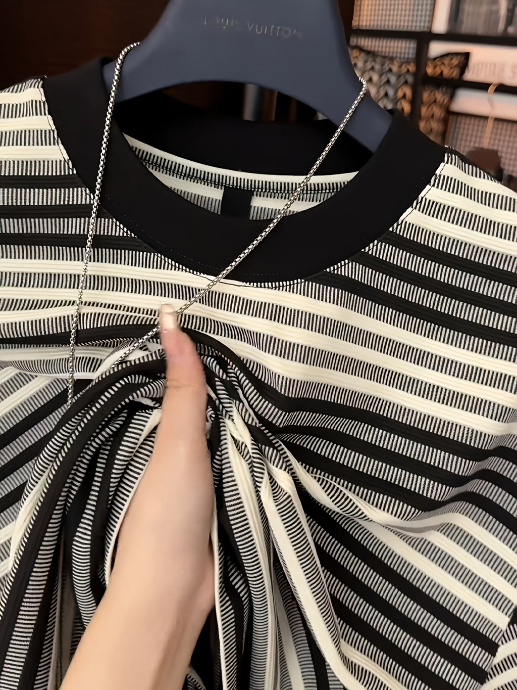 🖤 Black & White Striped Ribbed T-Shirt